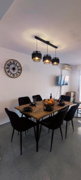 BITACORA LUX ,Comfortable Apartment 450 meters from the beach, Swimming Pool, 2 Air-Con ,Wi-Fi